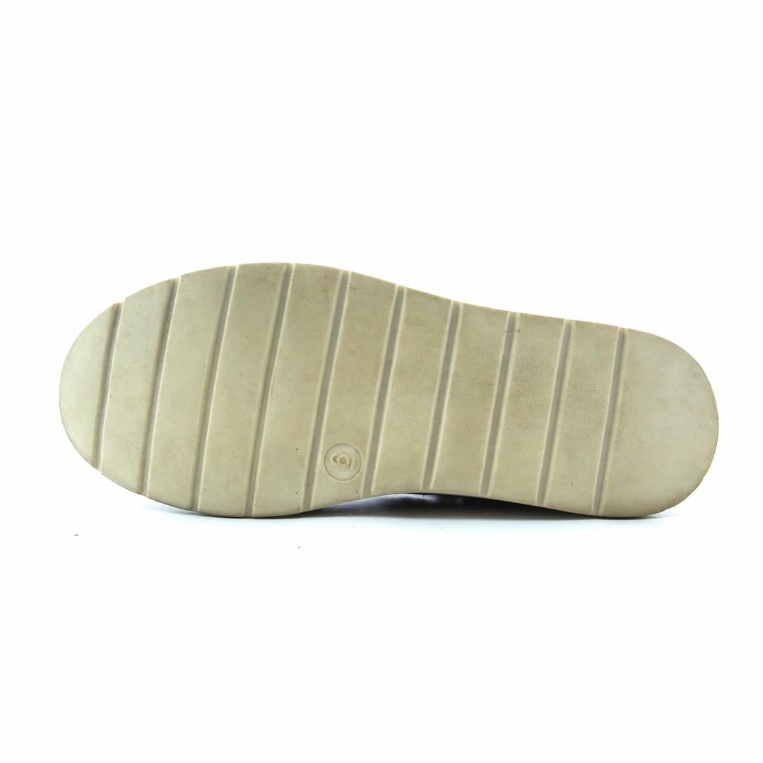 AMERICAN BRAND . stylish walking shoe photos