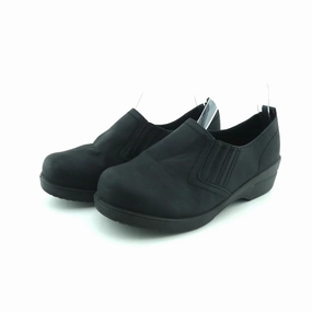 AMERICAN BRAND . American everyday footwear