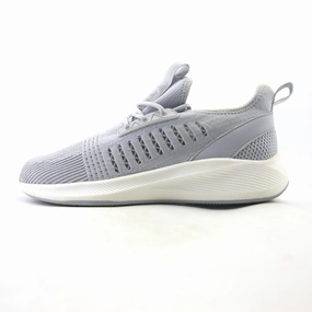 AMERICAN BRAND . American everyday footwear