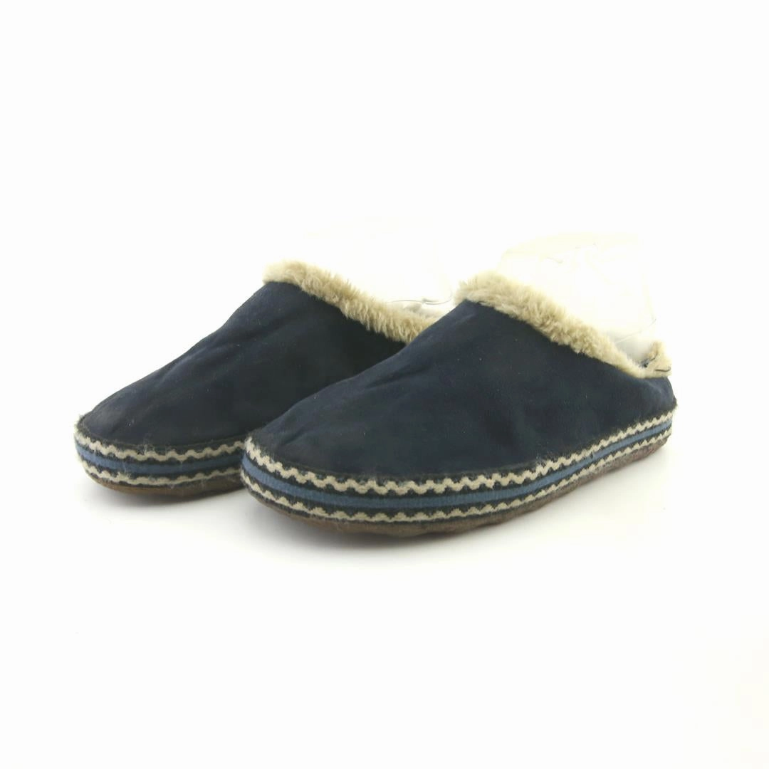 AMERICAN BRAND . American everyday footwear