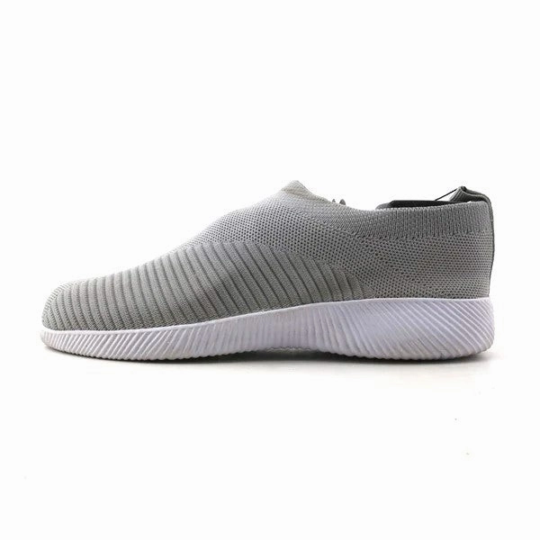 AMERICAN BRAND . American everyday footwear