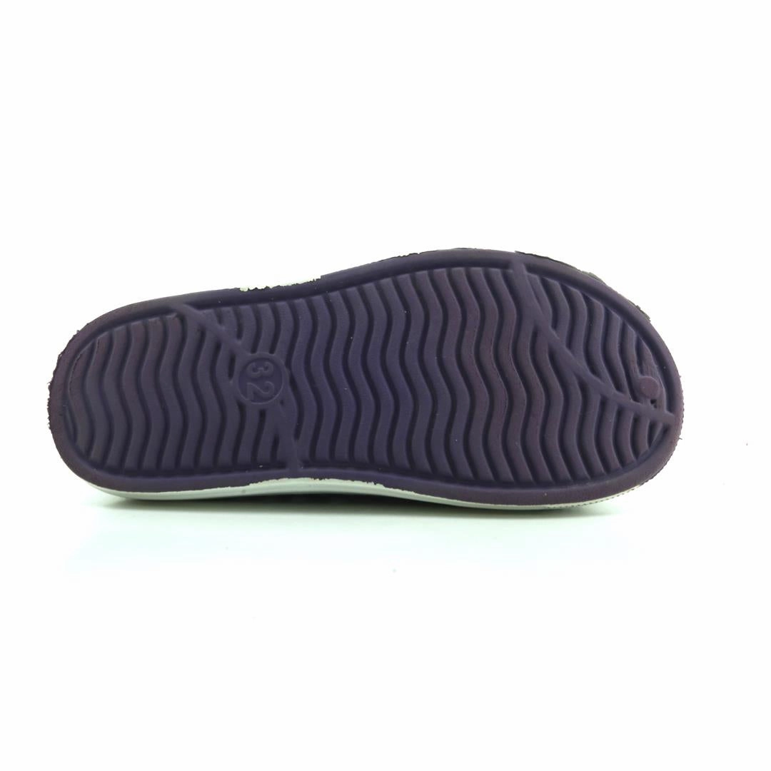 AMERICAN BRAND . stylish walking shoe photos