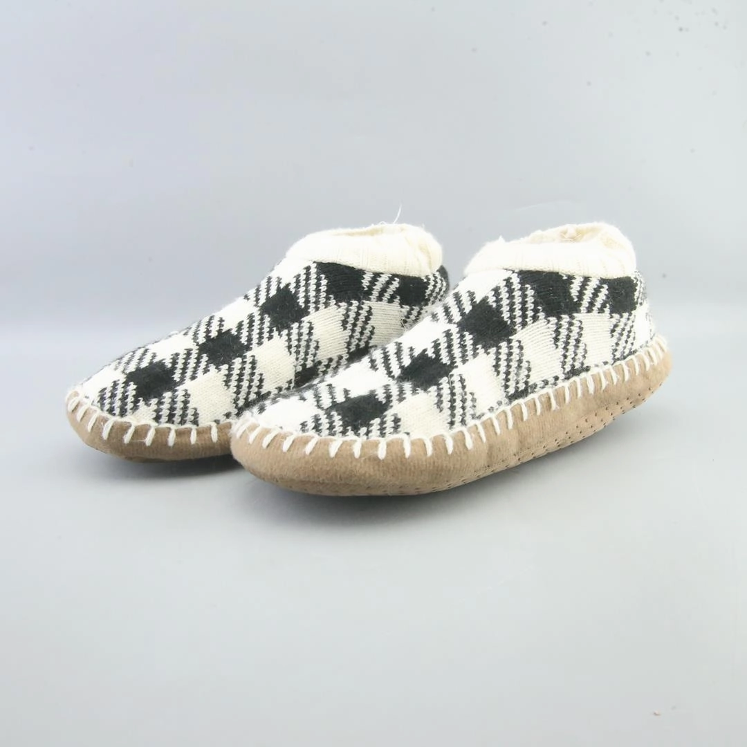 AMERICAN BRAND . American everyday footwear