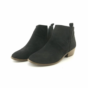 AMERICAN BRAND . American everyday footwear