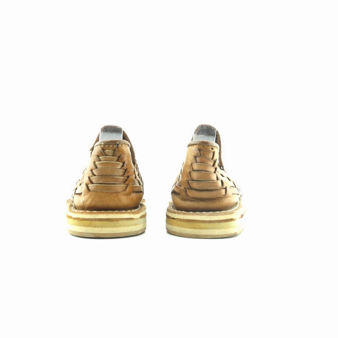 AMERICAN BRAND . stylish walking shoe photos