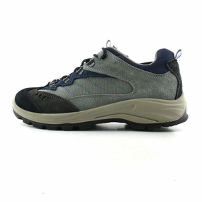 AMERICAN BRAND . American everyday footwear