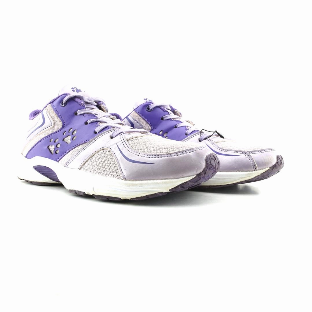 AMERICAN BRAND . stylish walking shoe photos