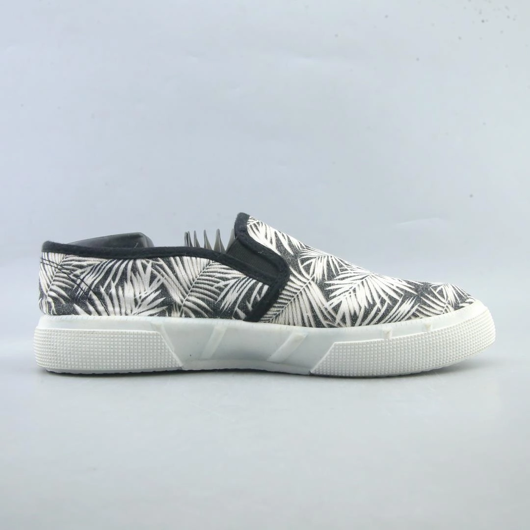 AMERICAN BRAND . stylish walking shoe photos