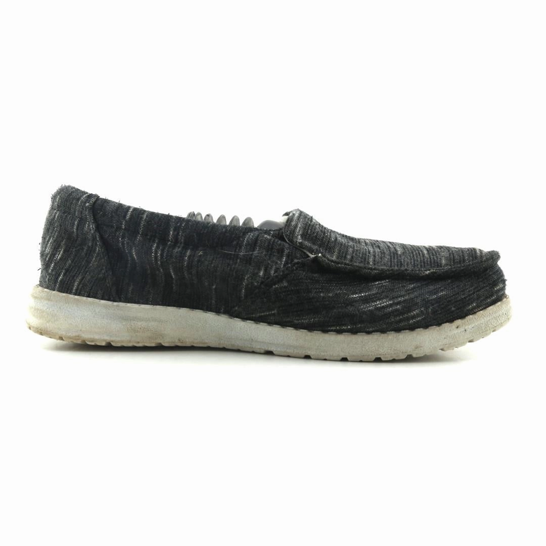 AMERICAN BRAND . stylish walking shoe photos