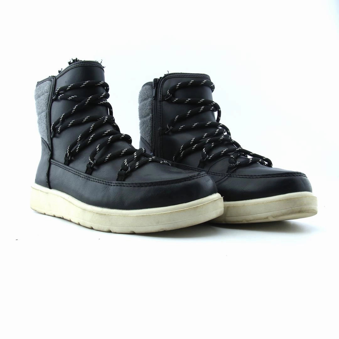 AMERICAN BRAND . stylish walking shoe photos