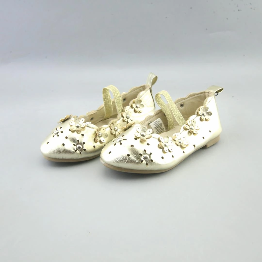 AMERICAN BRAND . American everyday footwear