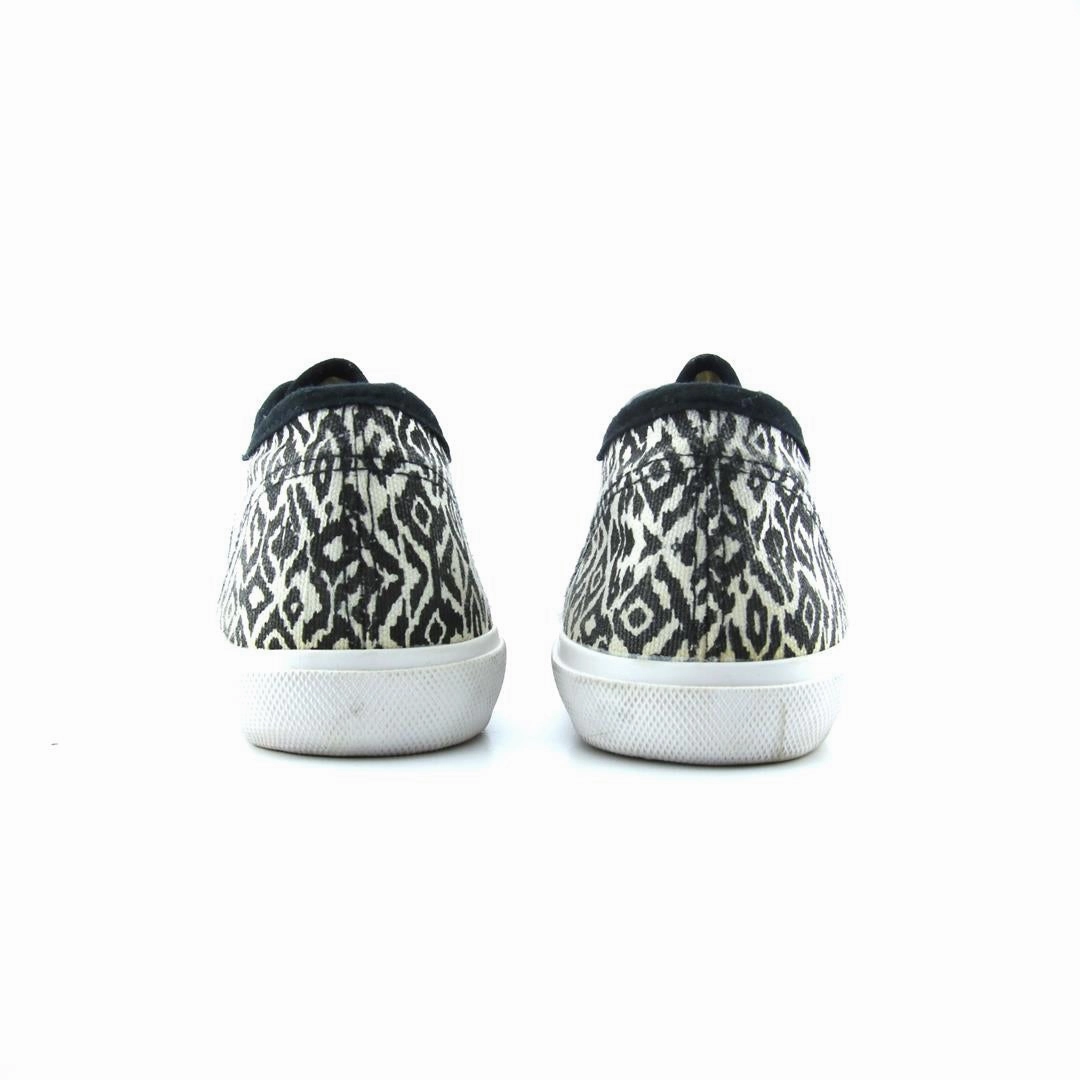 AMERICAN BRAND . stylish walking shoe photos