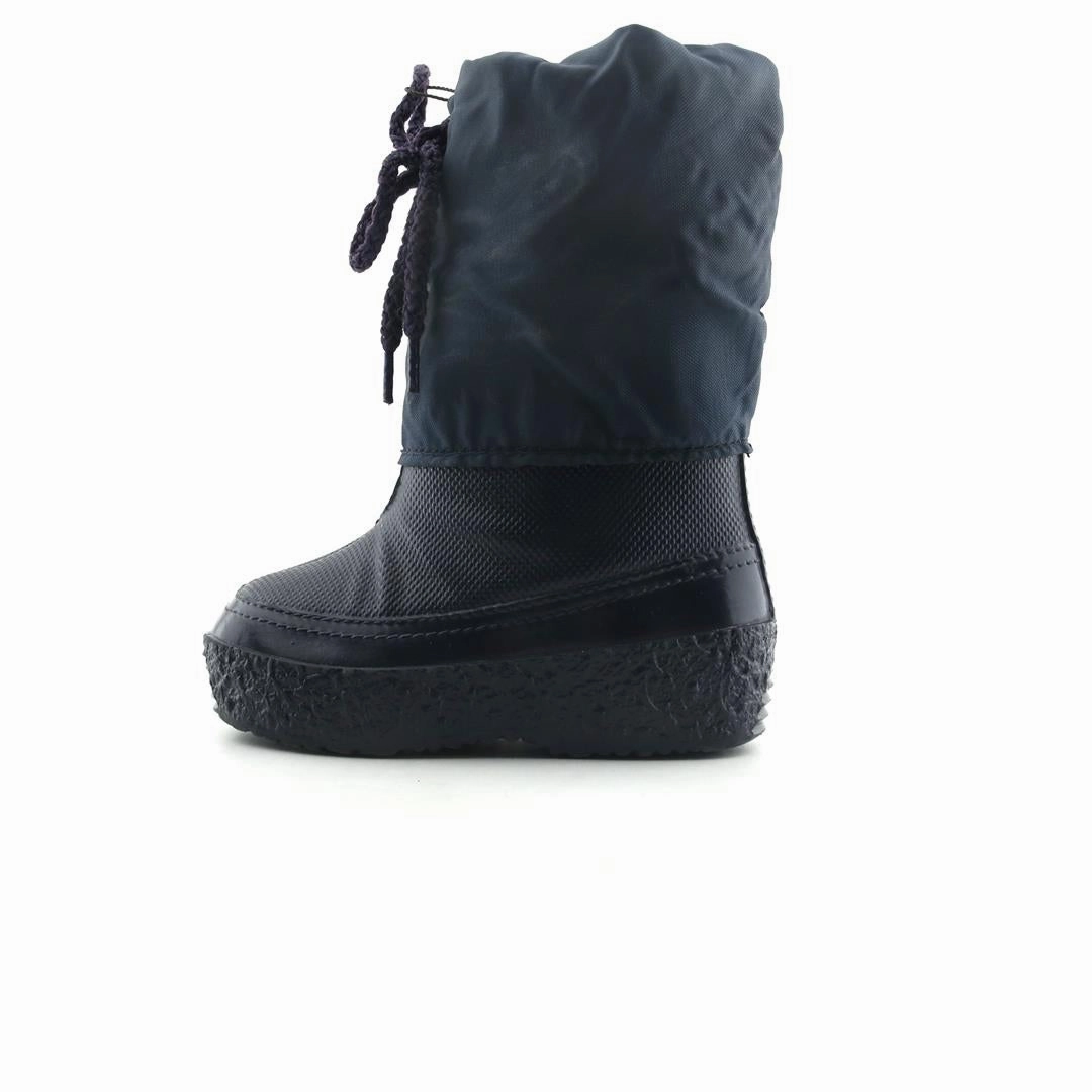 AMERICAN BRAND . American everyday footwear
