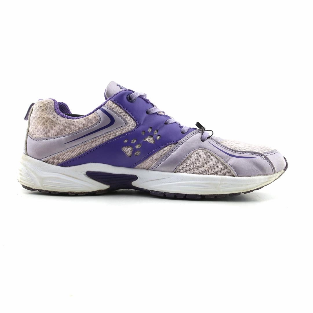 AMERICAN BRAND . stylish walking shoe photos