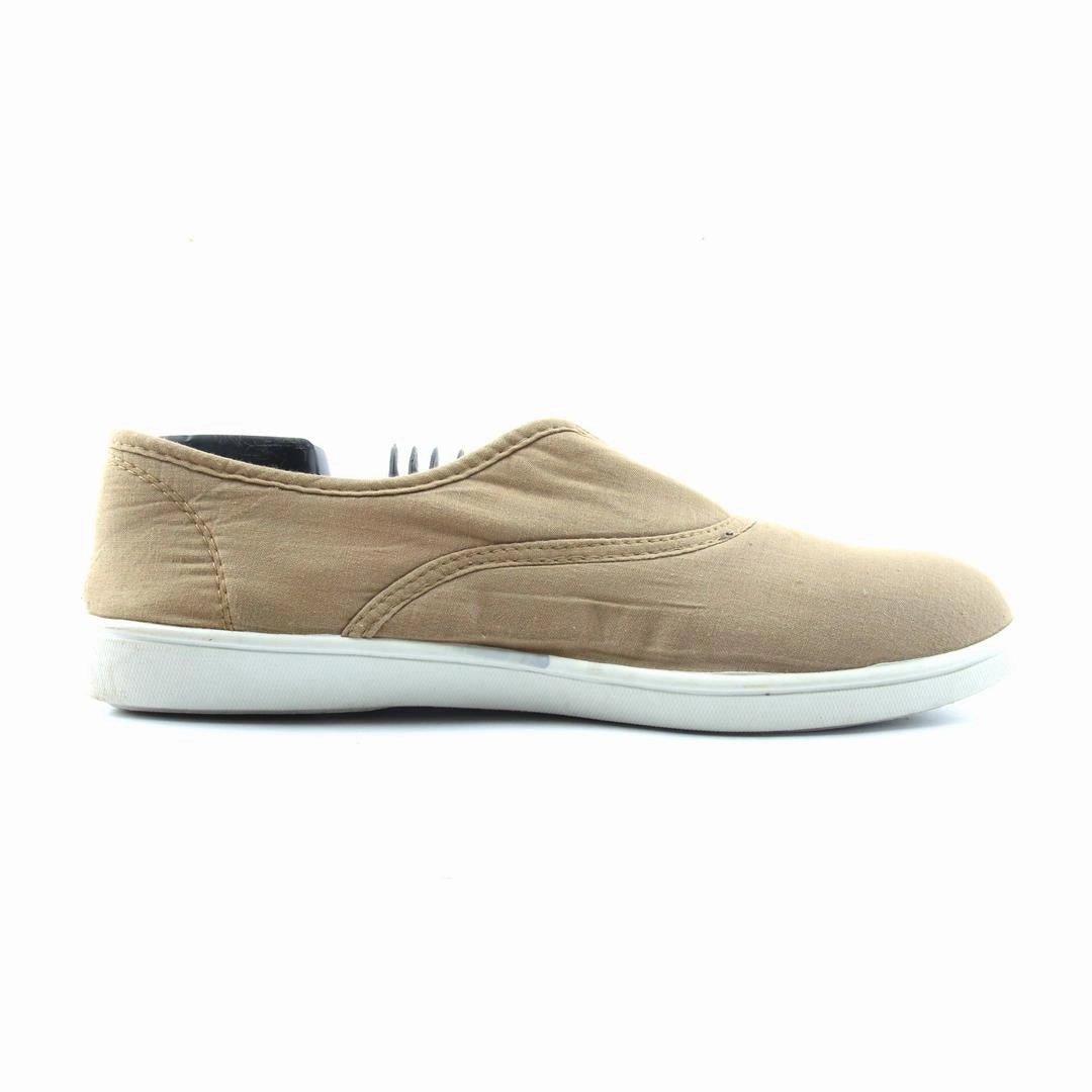 AMERICAN BRAND . stylish walking shoe photos