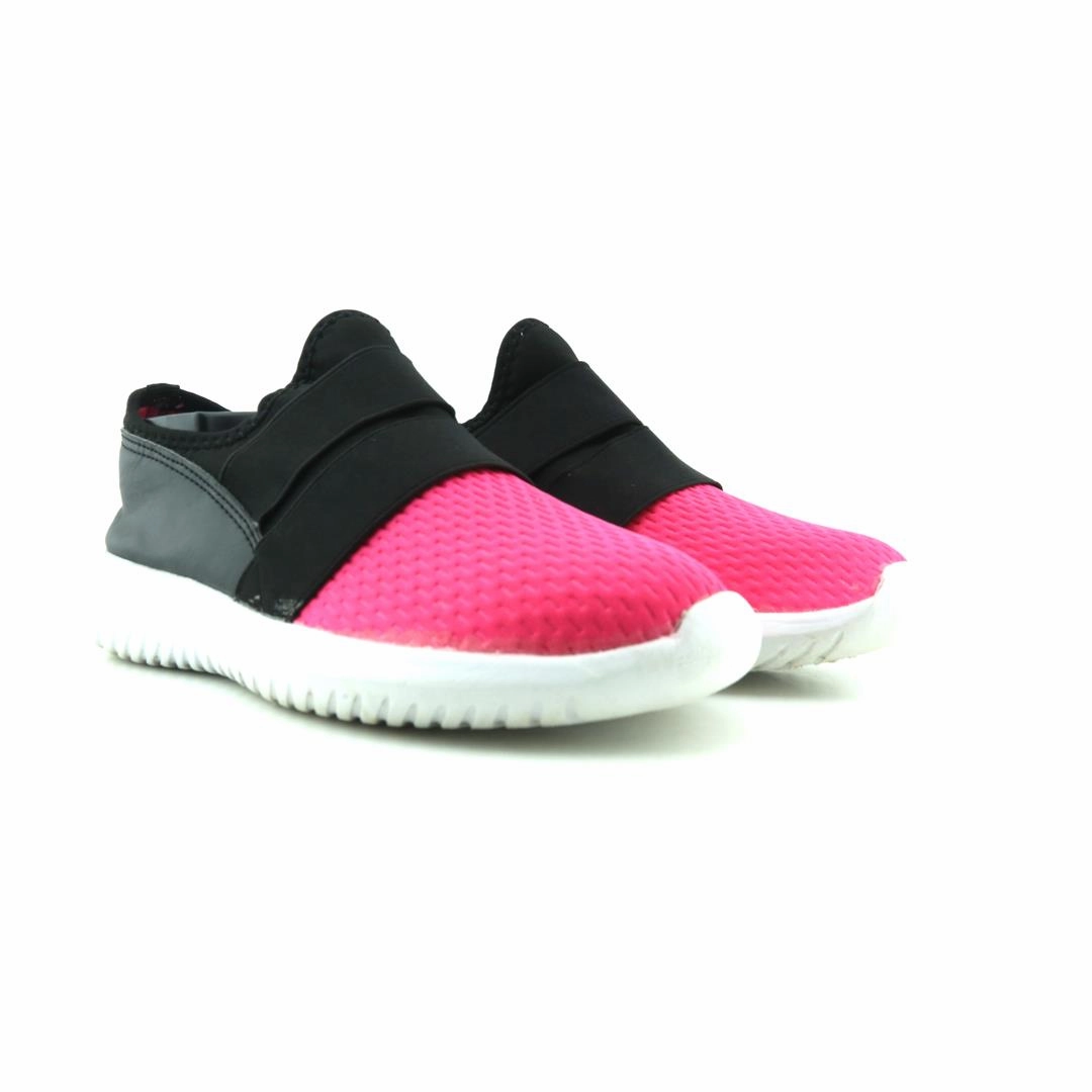AMERICAN BRAND . stylish walking shoe photos