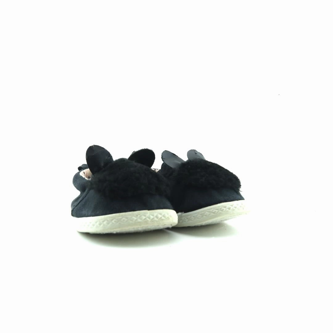 AMERICAN BRAND . stylish walking shoe photos