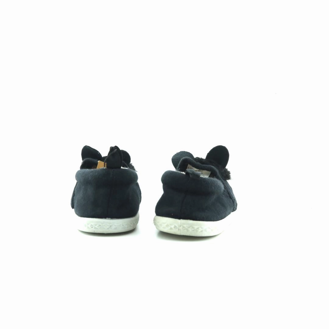 AMERICAN BRAND . stylish walking shoe photos