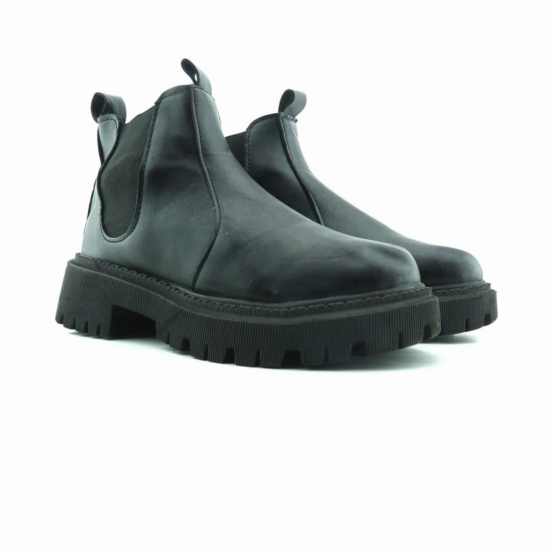 AMERICAN BRAND . stylish walking shoe photos