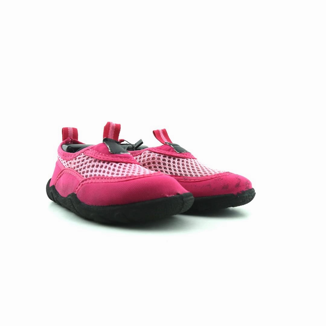 AMERICAN BRAND . stylish walking shoe photos
