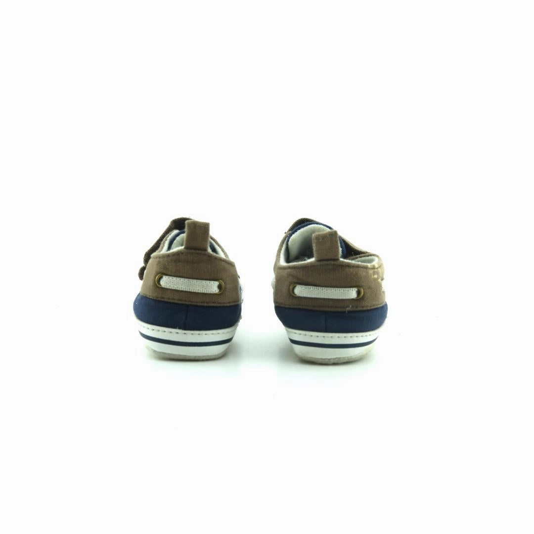 AMERICAN BRAND . stylish walking shoe photos