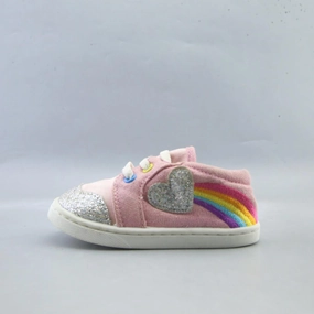 AMERICAN BRAND . American everyday footwear