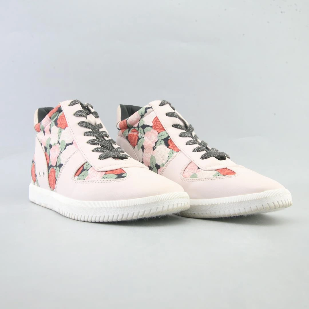 AMERICAN BRAND . stylish walking shoe photos
