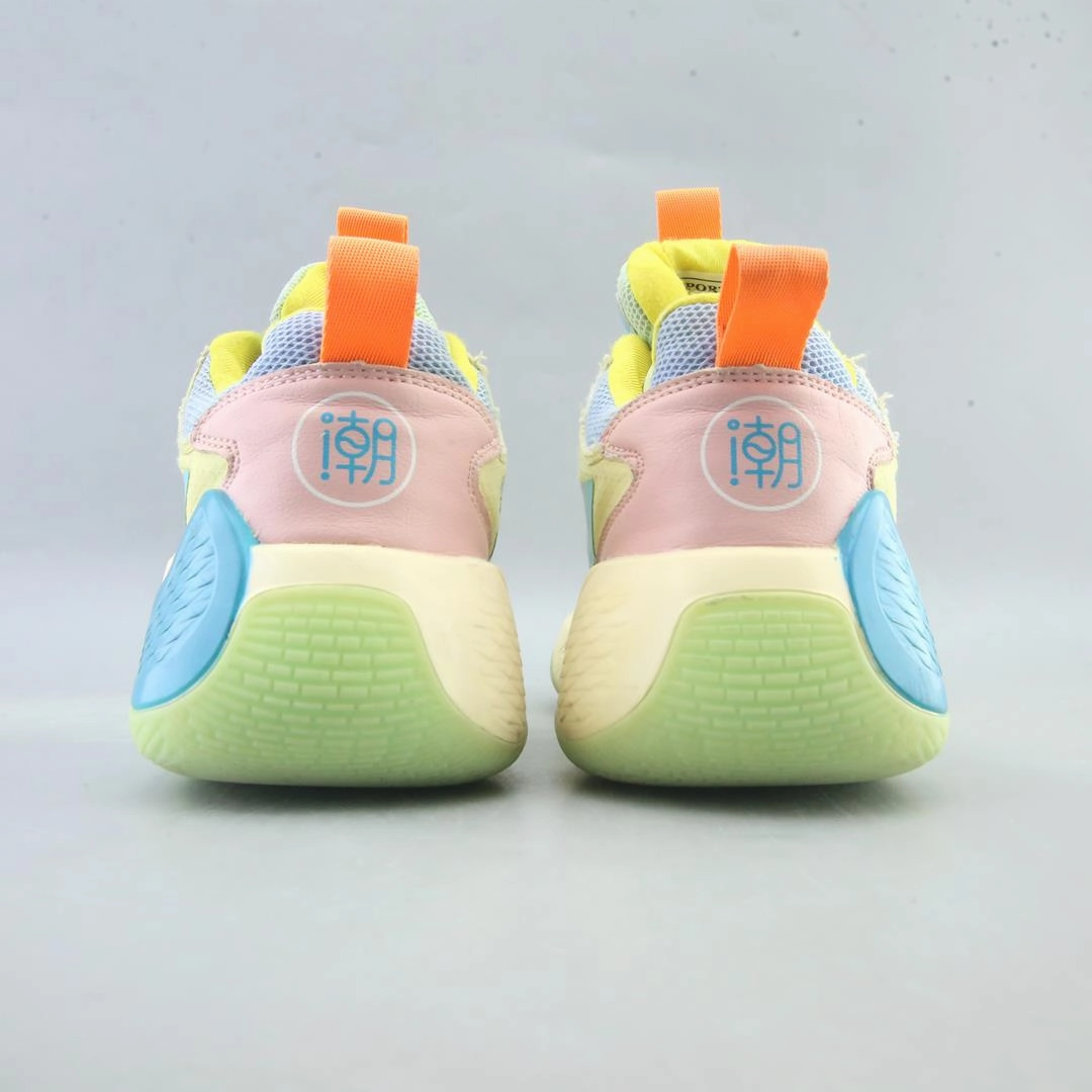 AMERICAN BRAND . stylish walking shoe photos