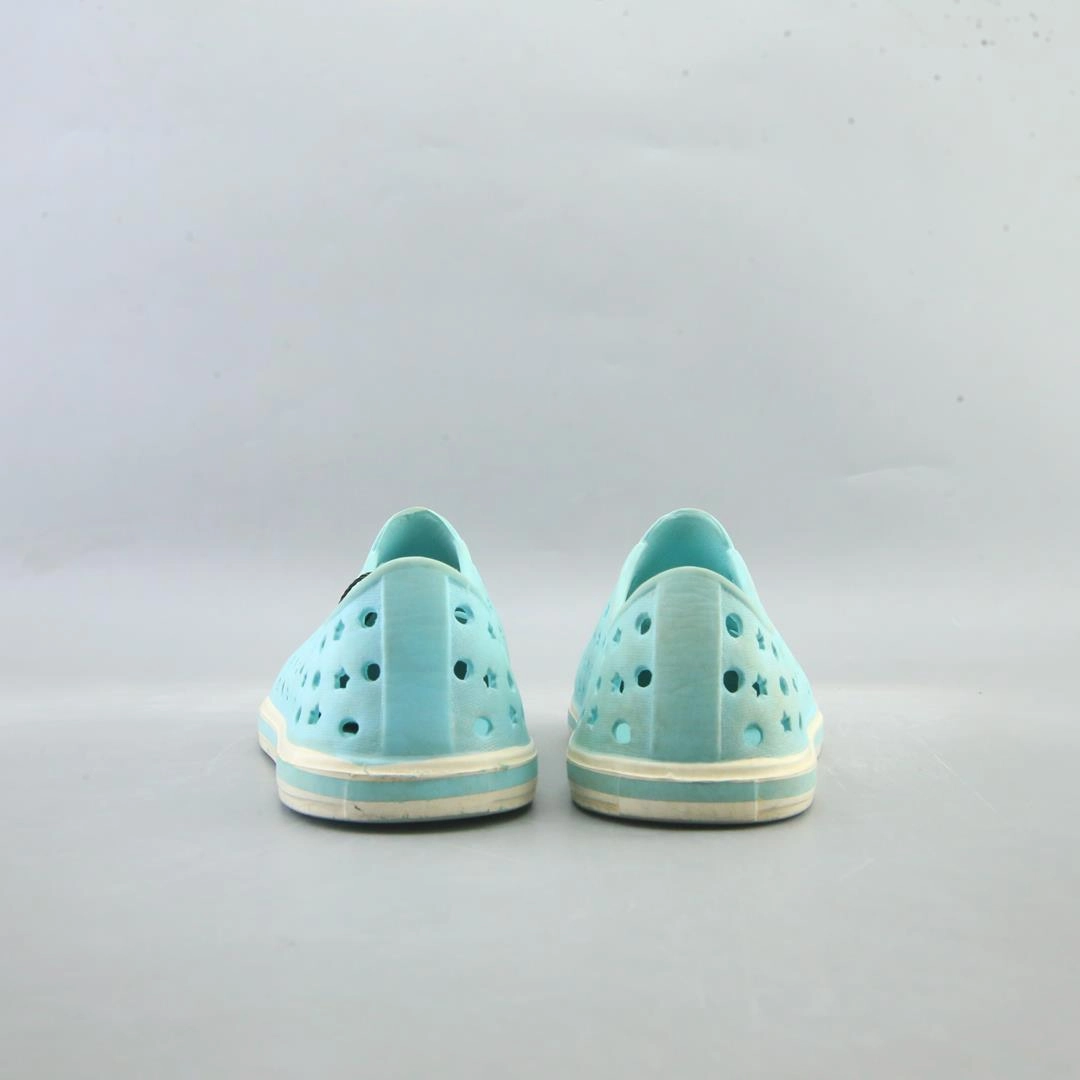 AMERICAN BRAND . stylish walking shoe photos