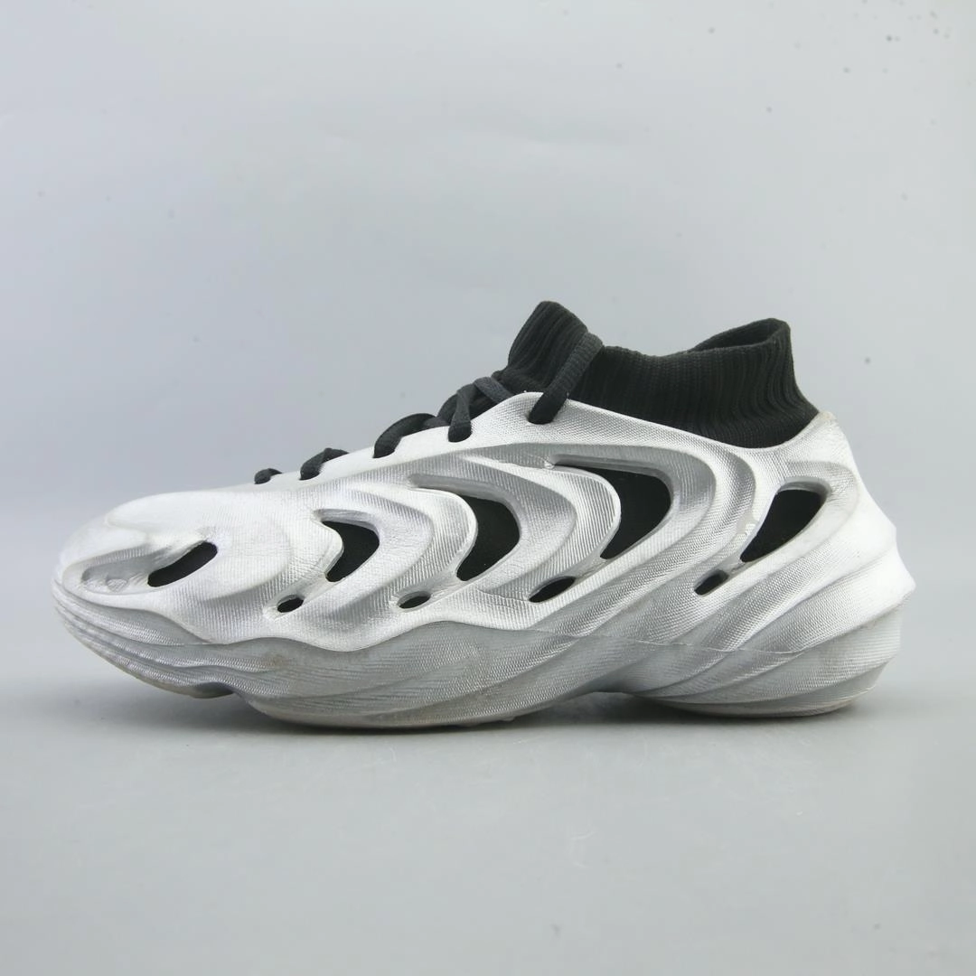AMERICAN BRAND . American everyday footwear