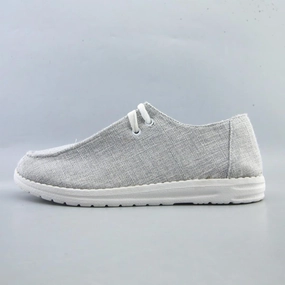 AMERICAN BRAND . American everyday footwear