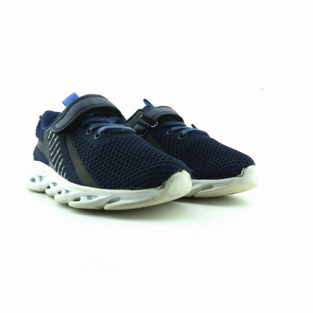 AMERICAN BRAND . stylish walking shoe photos