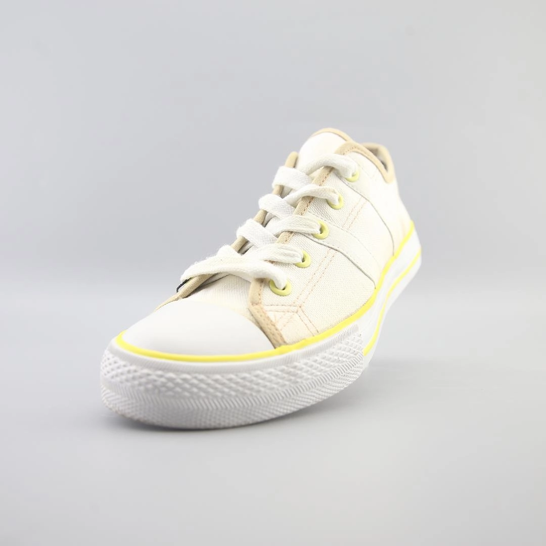 AMERICAN BRAND . stylish walking shoe photos