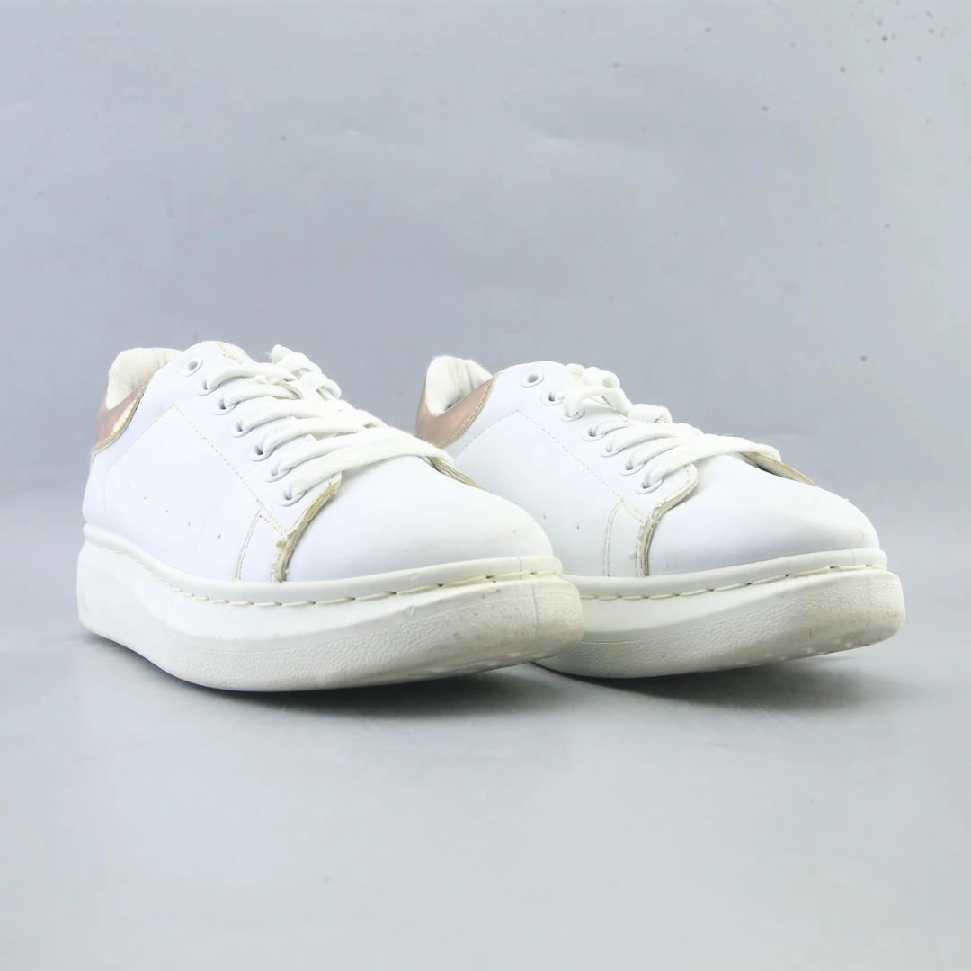 AMERICAN BRAND . stylish walking shoe photos