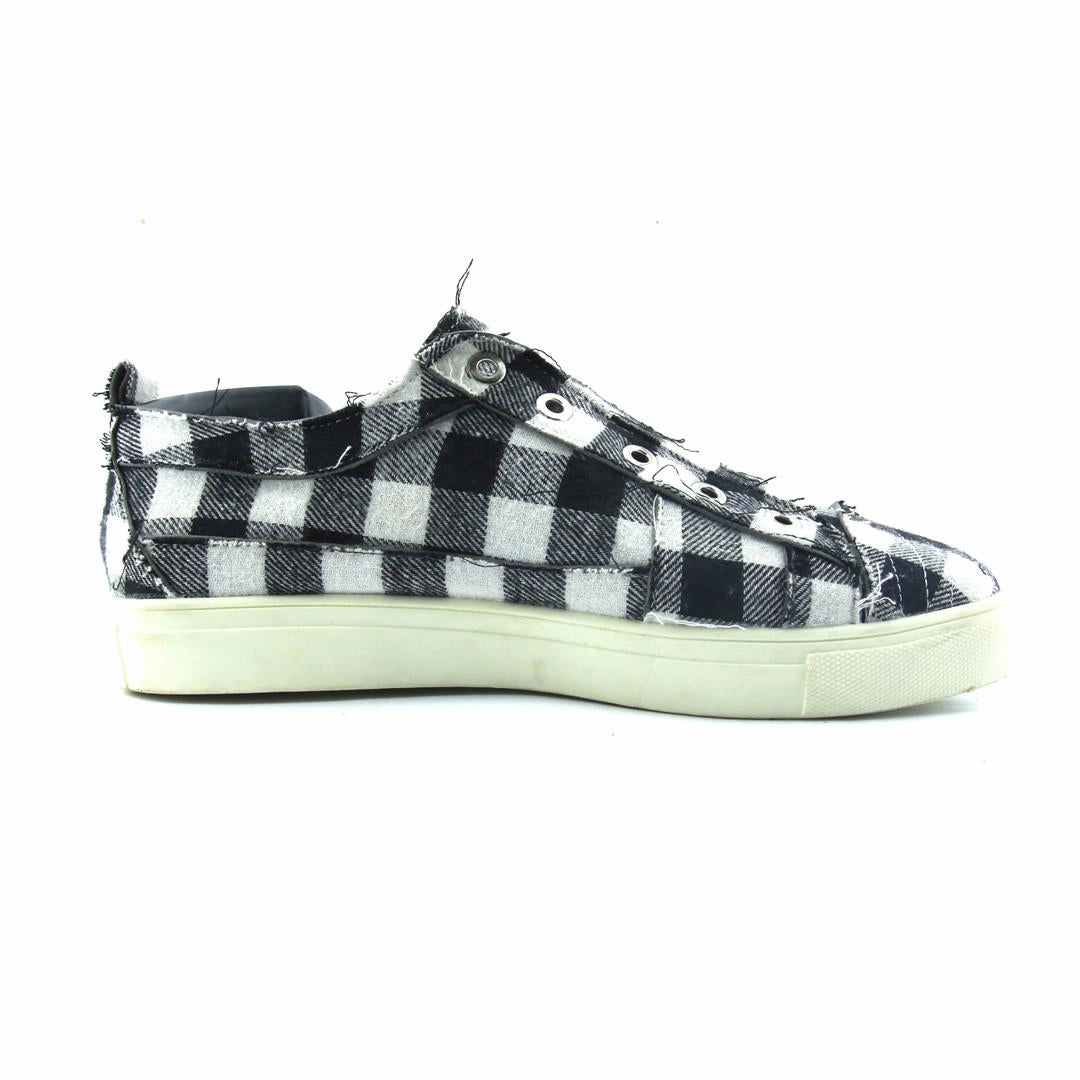 AMERICAN BRAND . stylish walking shoe photos
