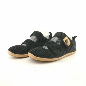 AMERICAN BRAND . American everyday footwear