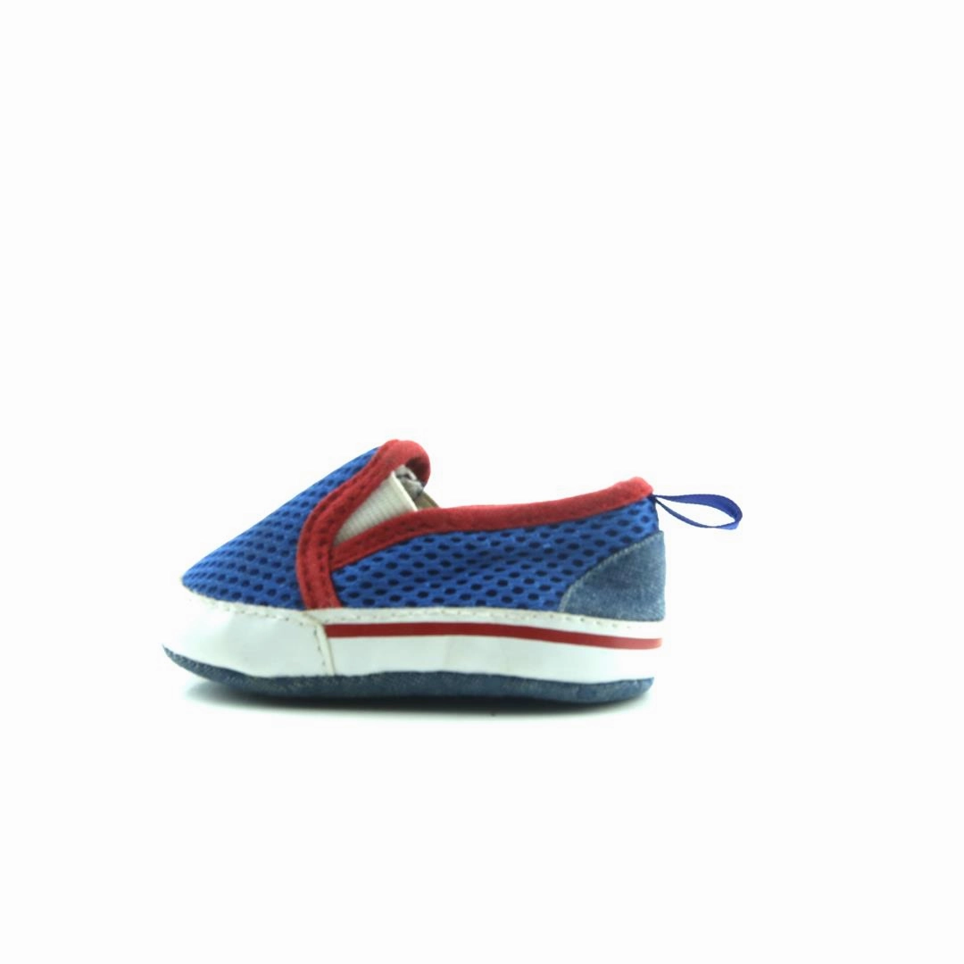 AMERICAN BRAND . American everyday footwear