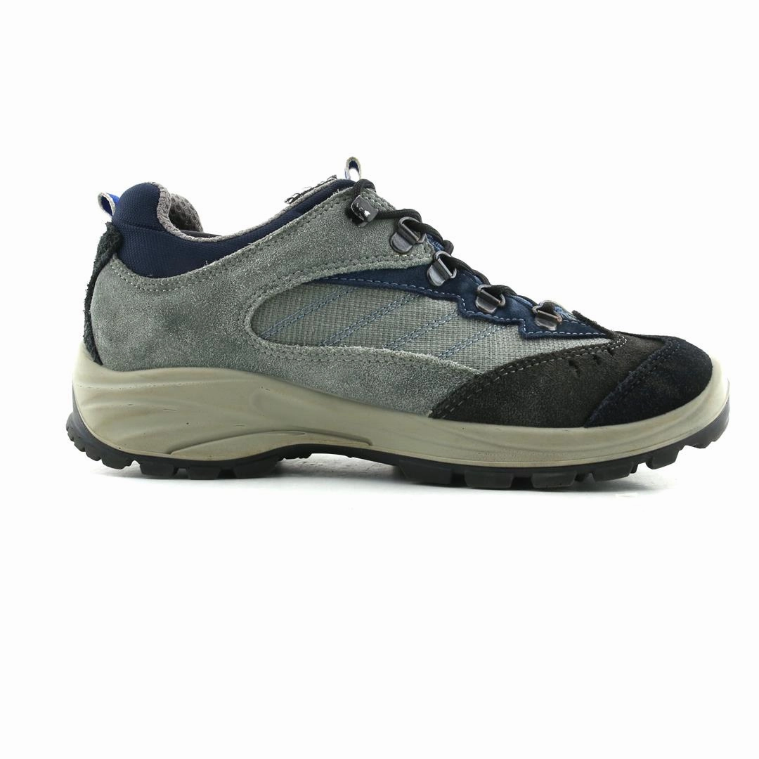 AMERICAN BRAND . stylish walking shoe photos
