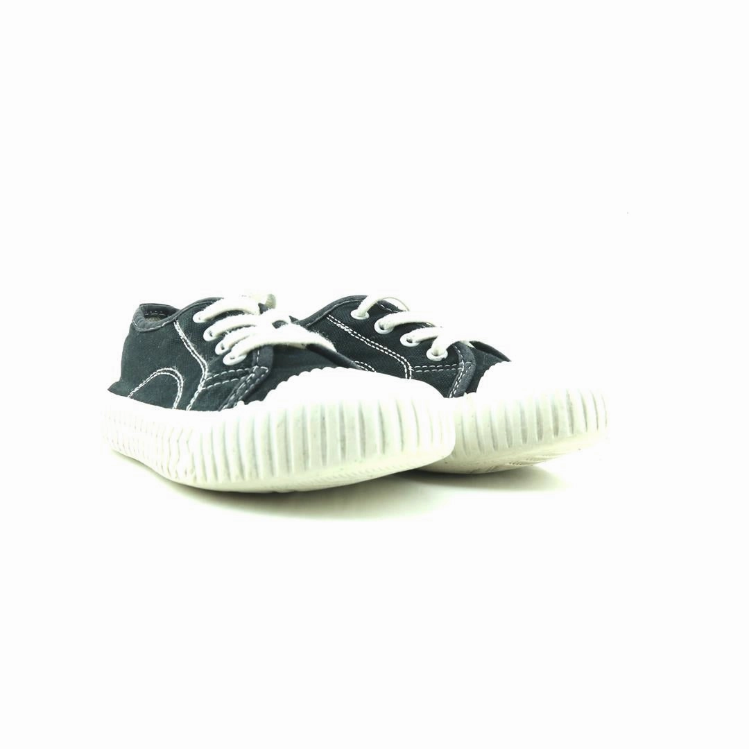 AMERICAN BRAND . stylish walking shoe photos