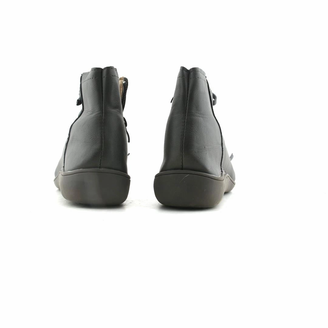 AMERICAN BRAND . stylish walking shoe photos