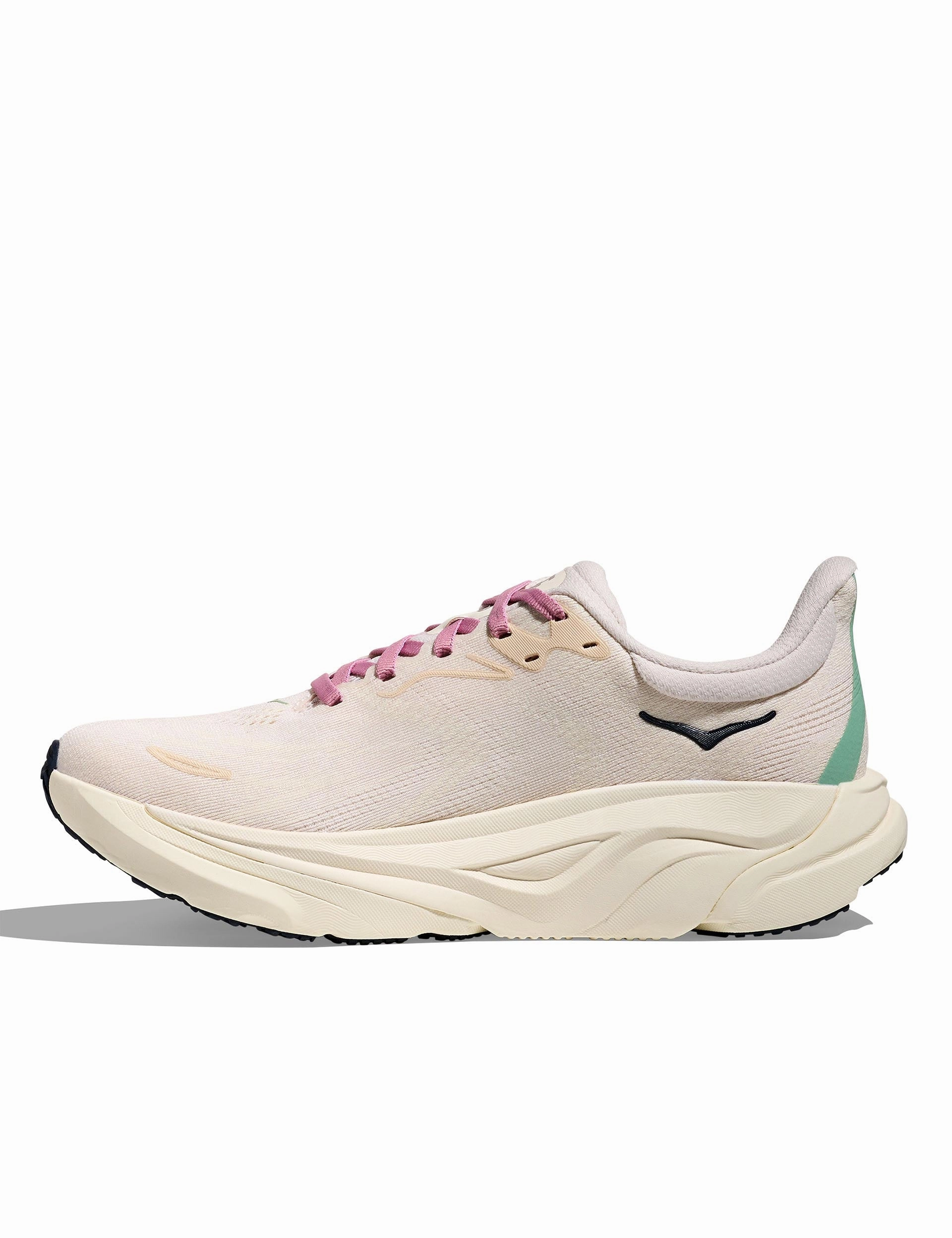 Arahi 8 - Rose Cream/Alabaster Hoka trail-ready performance shoes