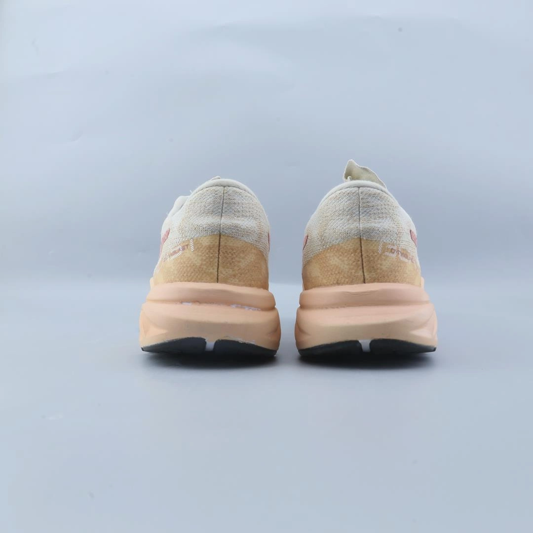 ASICS DYNABLAST 3 performance running shoe photos