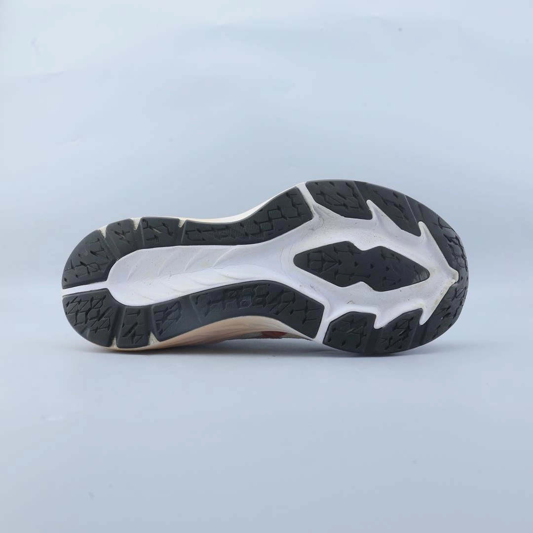 ASICS DYNABLAST 3 performance running shoe photos