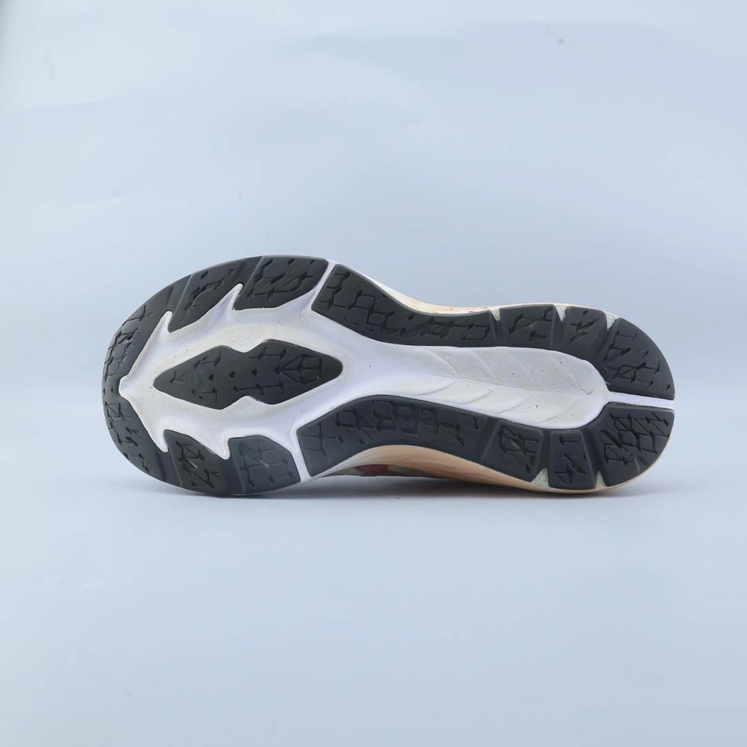 ASICS DYNABLAST 3 performance running shoe photos
