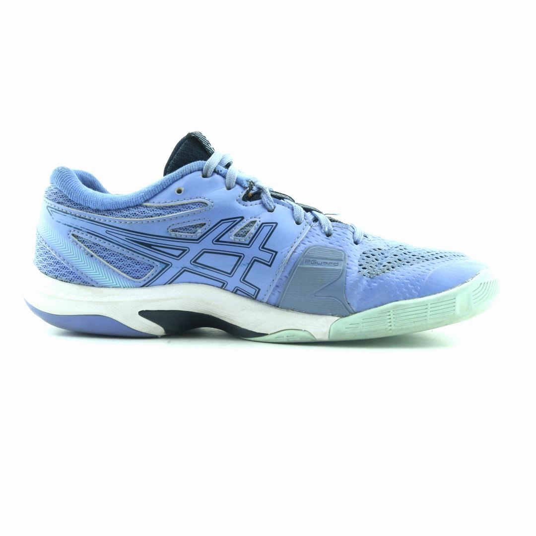 ASICS GEL-BLADE 8 lightweight athletic shoe visuals