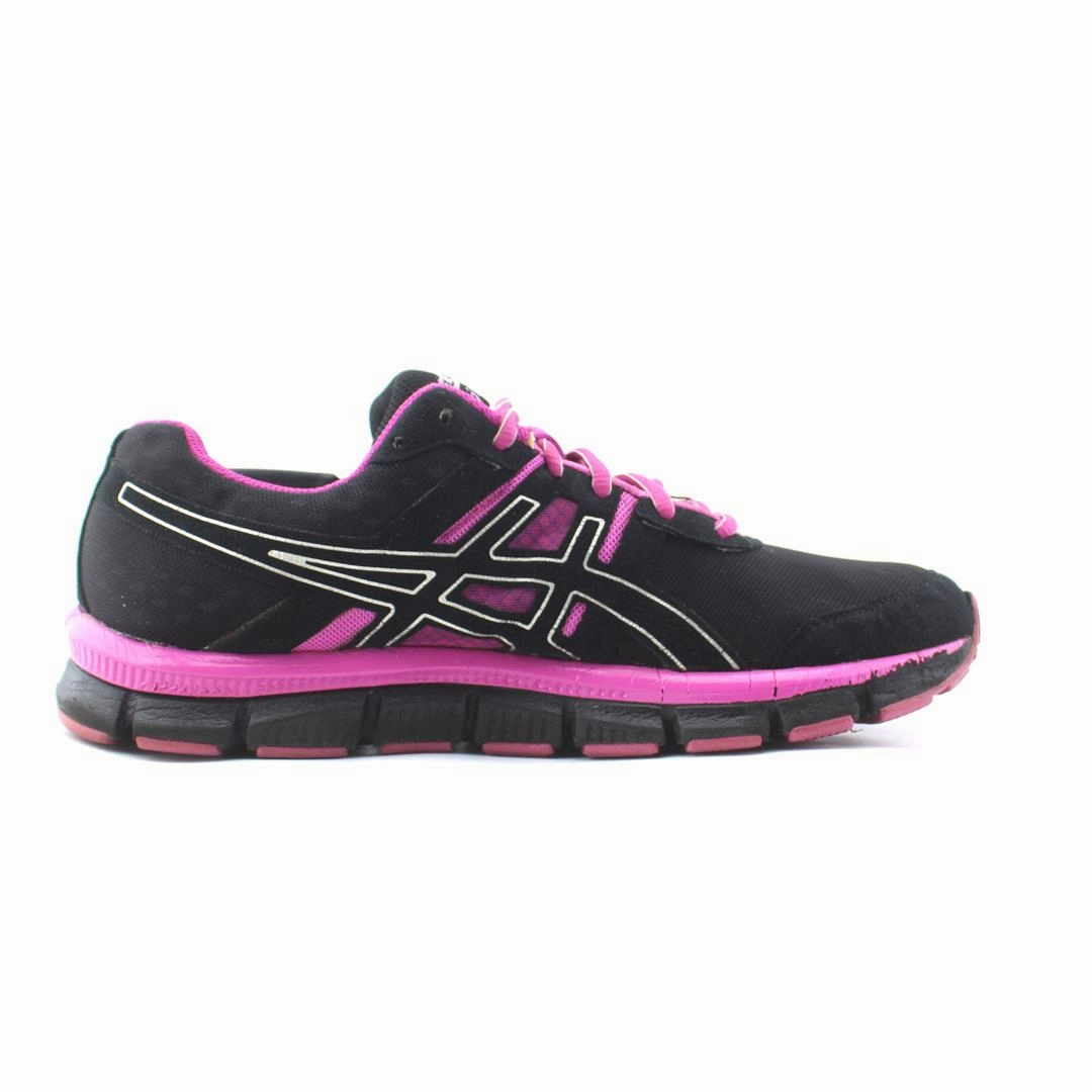 ASICS GEL BLUR 33 lightweight athletic shoe visuals