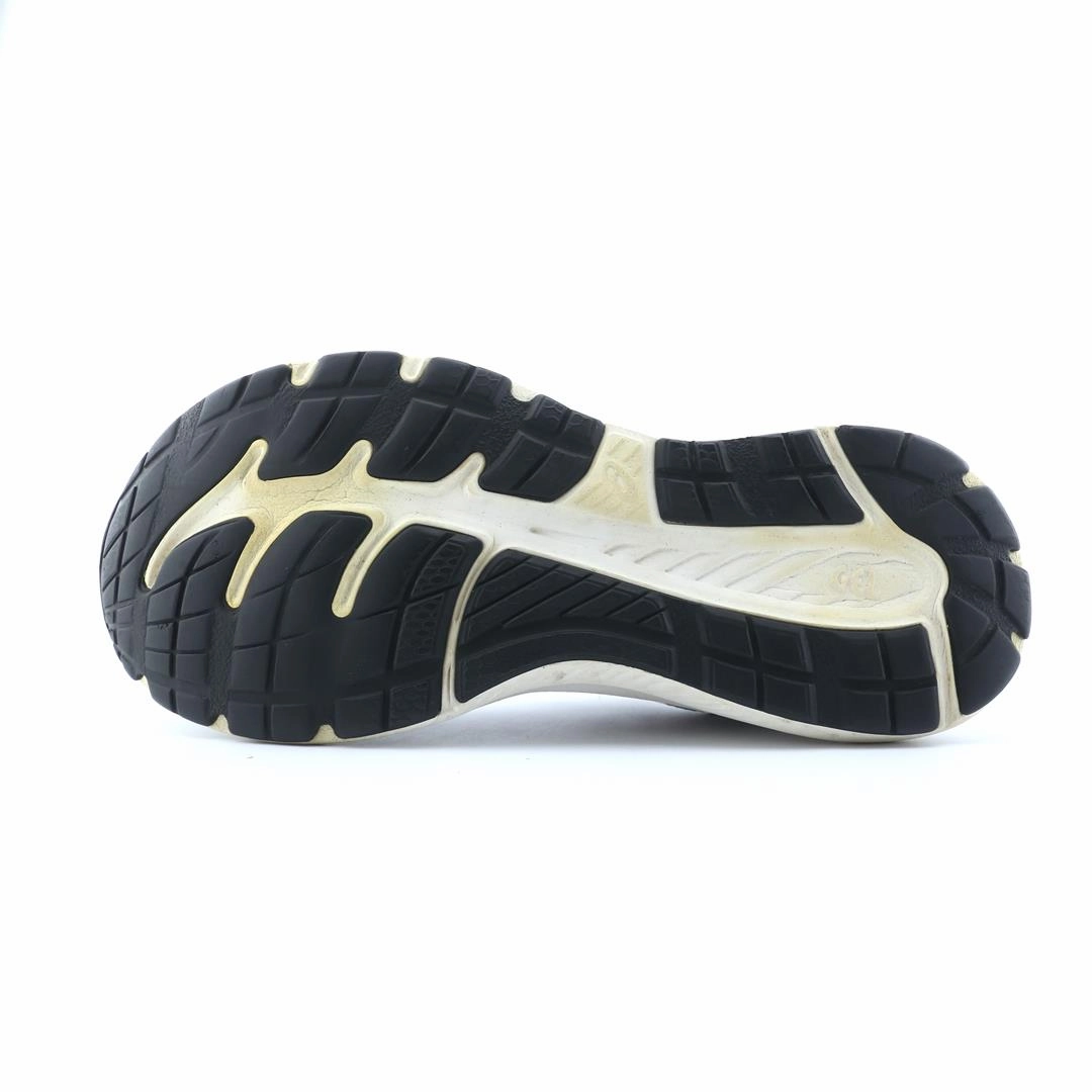 ASICS GEL CONTEND 7 performance running shoe photos