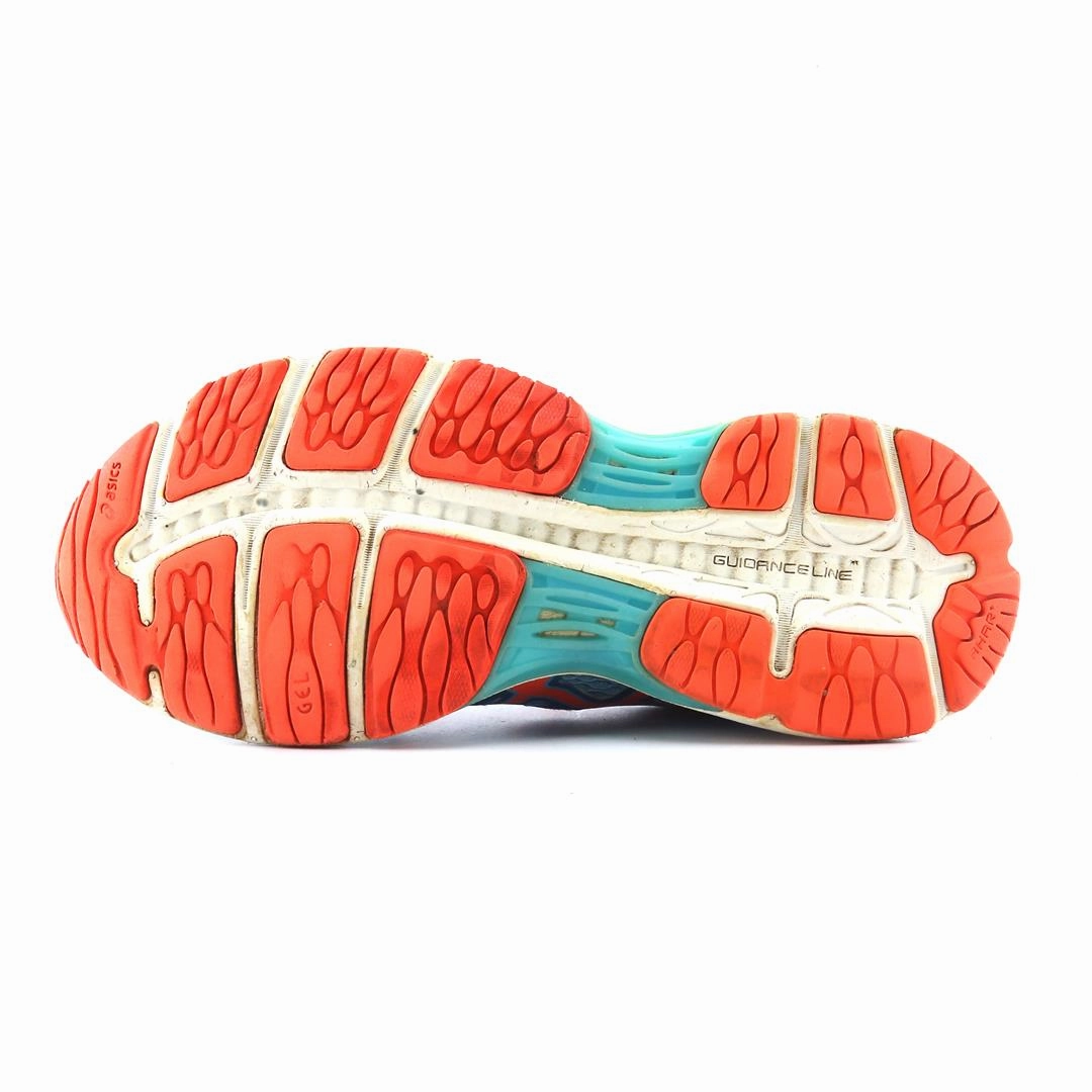 ASICS GEL-CUMULUS 18 lightweight athletic shoe visuals