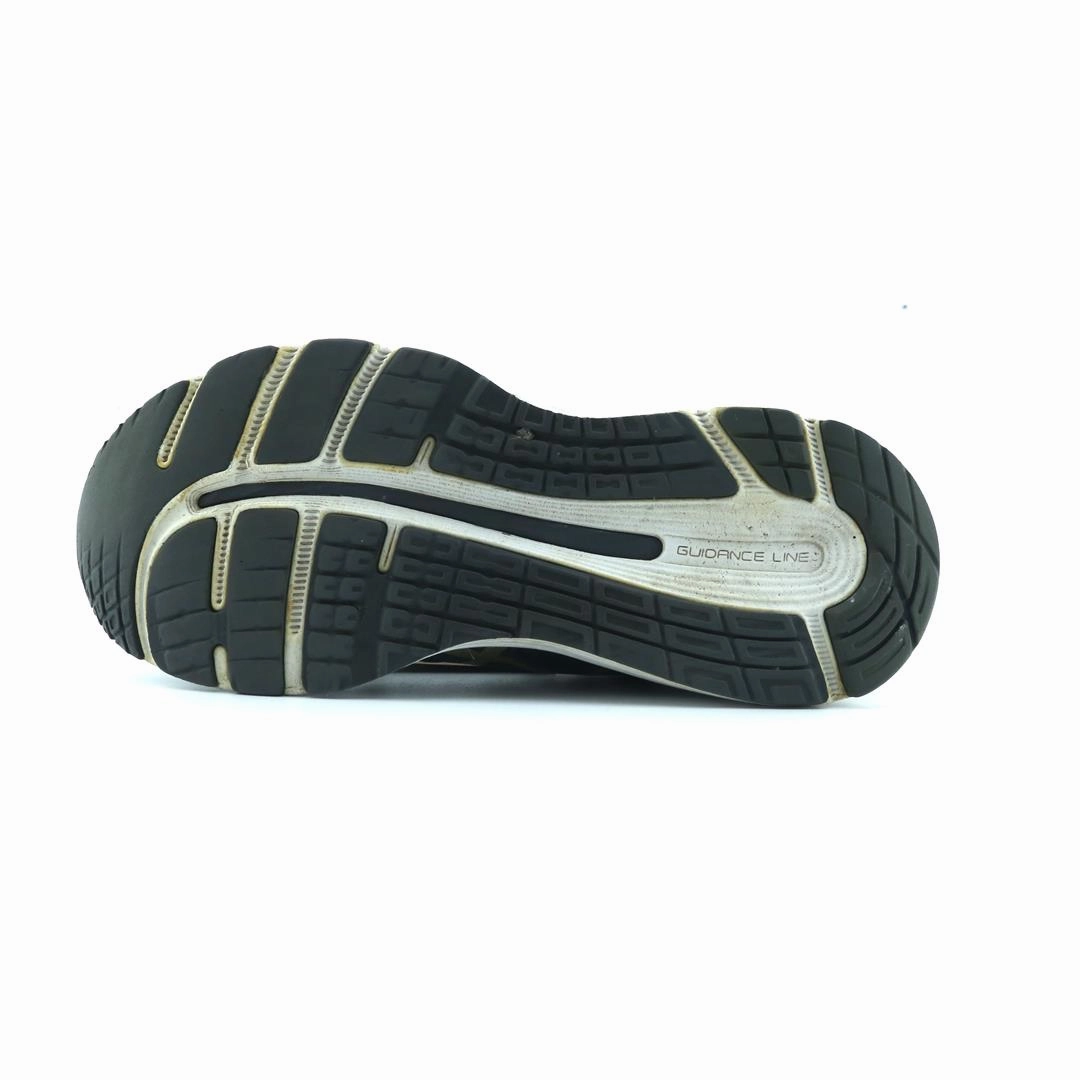 ASICS GEL CUMULUS 21 performance running shoe photos
