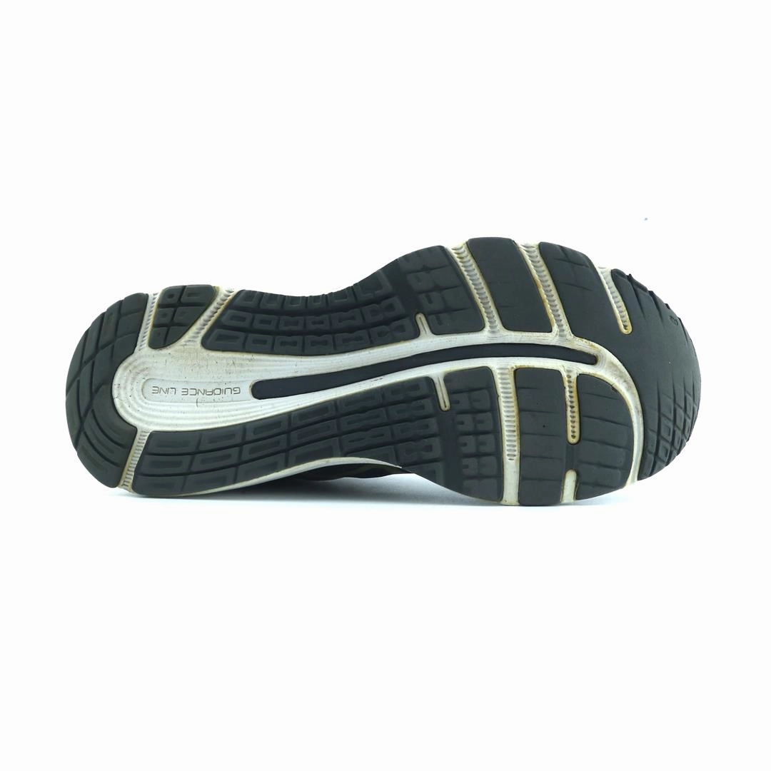 ASICS GEL CUMULUS 21 performance running shoe photos